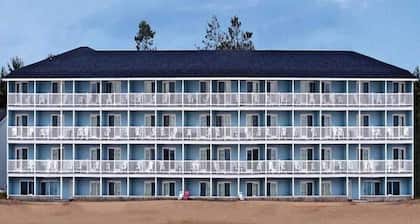 Fairview Beachfront Inn