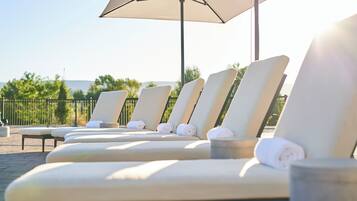 6 outdoor pools, open 9:00 AM to 10:00 PM, cabanas (surcharge)