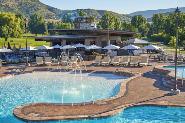 5 outdoor pools, open 9:00 AM to 10:00 PM, pool cabanas (surcharge)