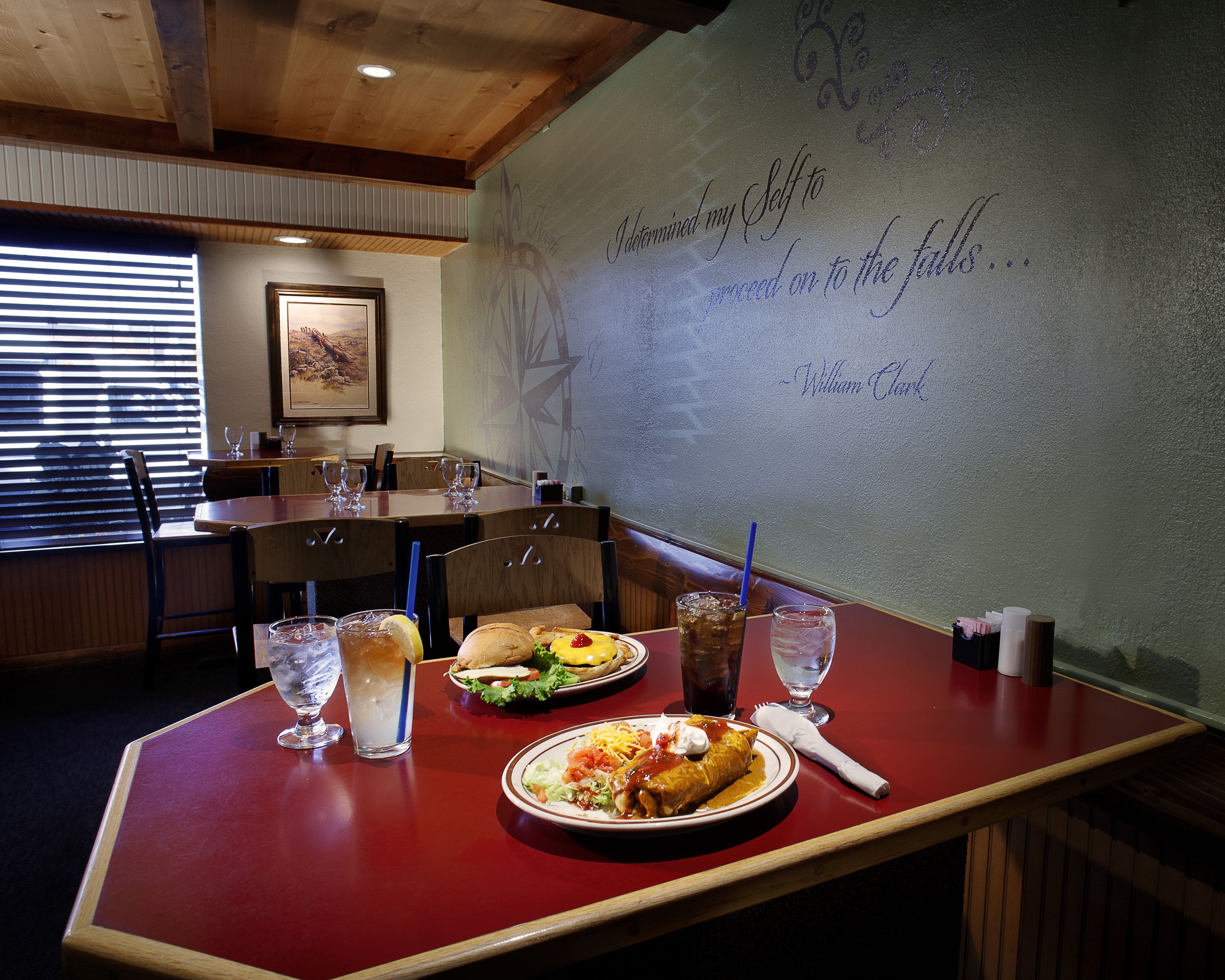 breakfast, lunch, dinner served; regional cuisine