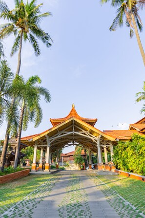 บริเวณภายนอก