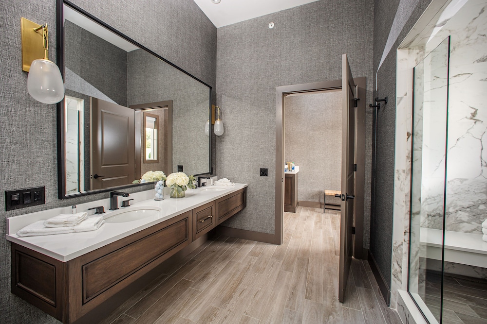 Destination Geneva National by null