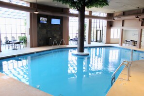 Indoor pool, seasonal outdoor pool, sun loungers