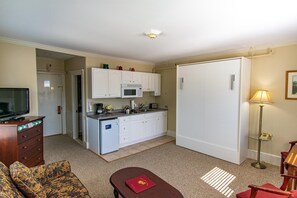 Efficiency Room, Double Size Wall Bed  | Free WiFi, bed sheets