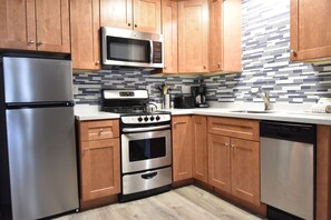 Studio Unit, Queen Wall bed, Queen Sleep Sofa  | Private kitchen