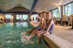 Indoor pool, 2 outdoor pools