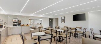 Quality Inn Smoketown - Lancaster Area