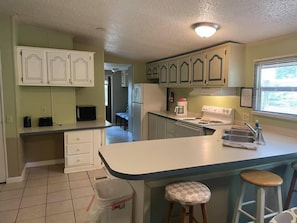 Family Mobile Home (11), 3 Bedrooms, Pool View, Partial Lake View | Individually decorated, individually furnished, laptop workspace - The Villas at Marker 48 (Murray)