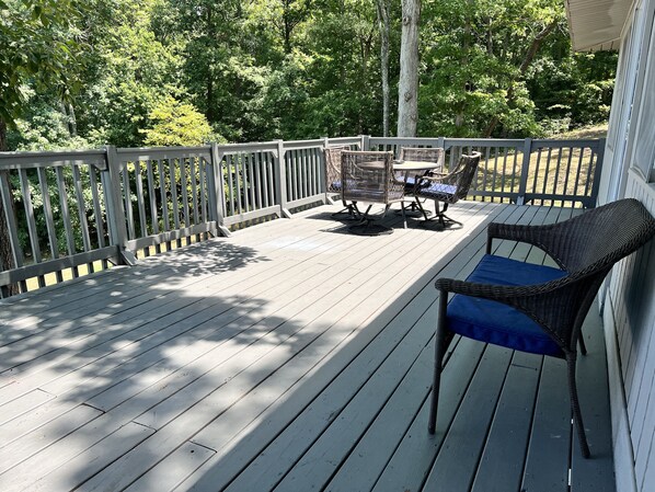 Cottage (5), 2 Bedrooms, Lake View, Lakeside	 | Terrace/patio