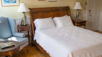 Room, 1 Queen Bed | Free WiFi, bed sheets