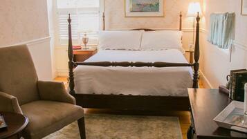 WiFi (free), bed sheets