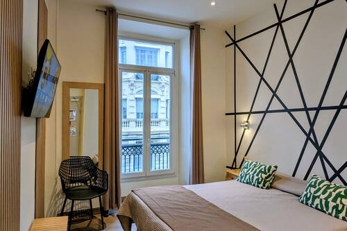 Superior Double or Twin Room | Select Comfort beds, in-room safe, desk, soundproofing