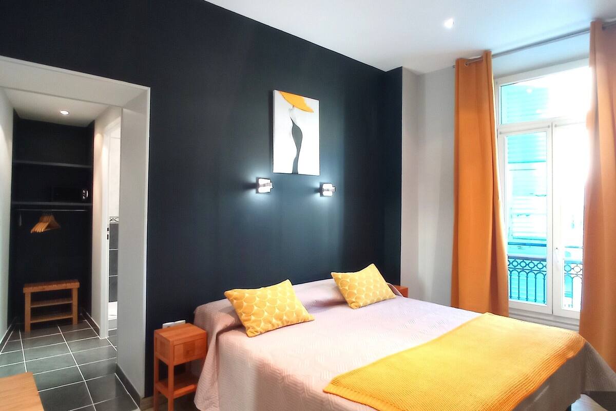 Superior Double or Twin Room | Select Comfort beds, in-room safe, desk, soundproofing