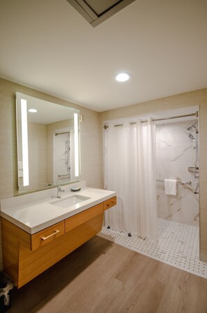 Basic Room, 1 Queen Bed, Accessible | Bathroom - Midnight Rose & McGills Hotel & Casino (Cripple Creek)