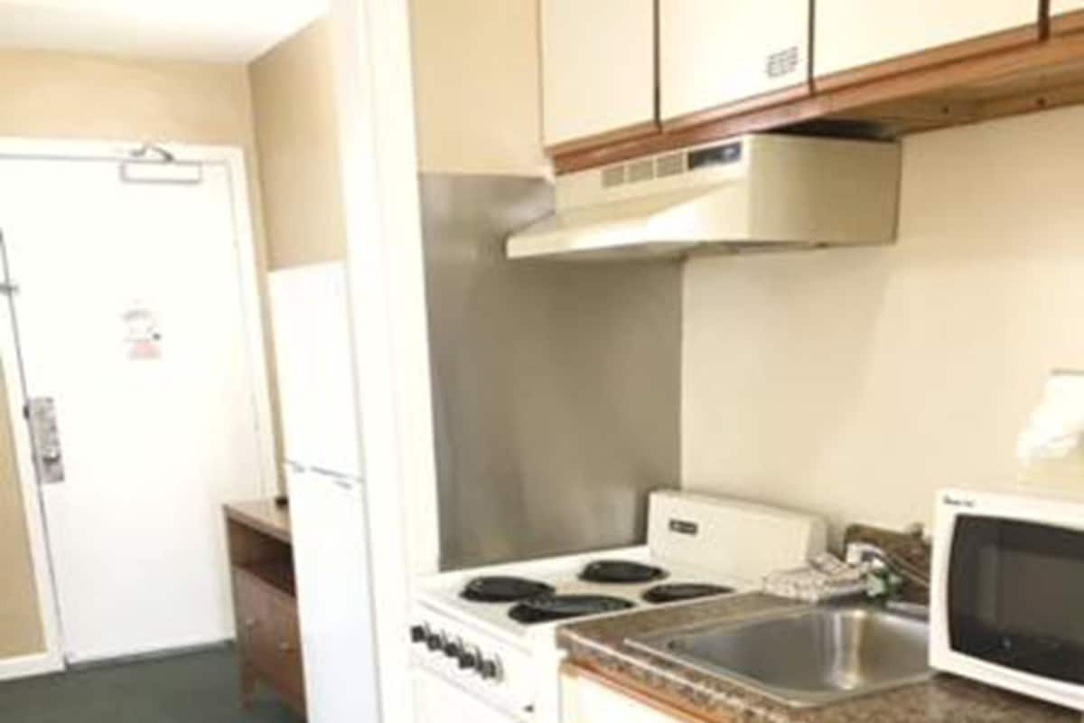 Fridge, microwave, coffee/tea maker