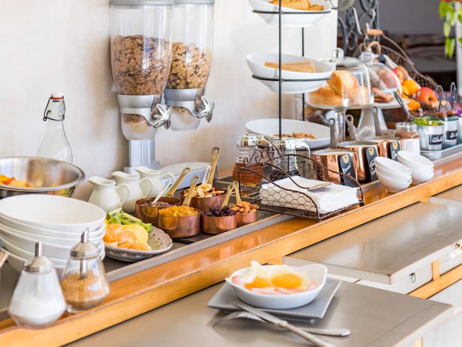 Daily English breakfast (EUR 12 per person)