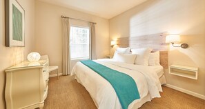 Room (Spa Bungalow) | Frette Italian sheets, premium bedding, down comforters - Lithia Springs Resort (Ashland)