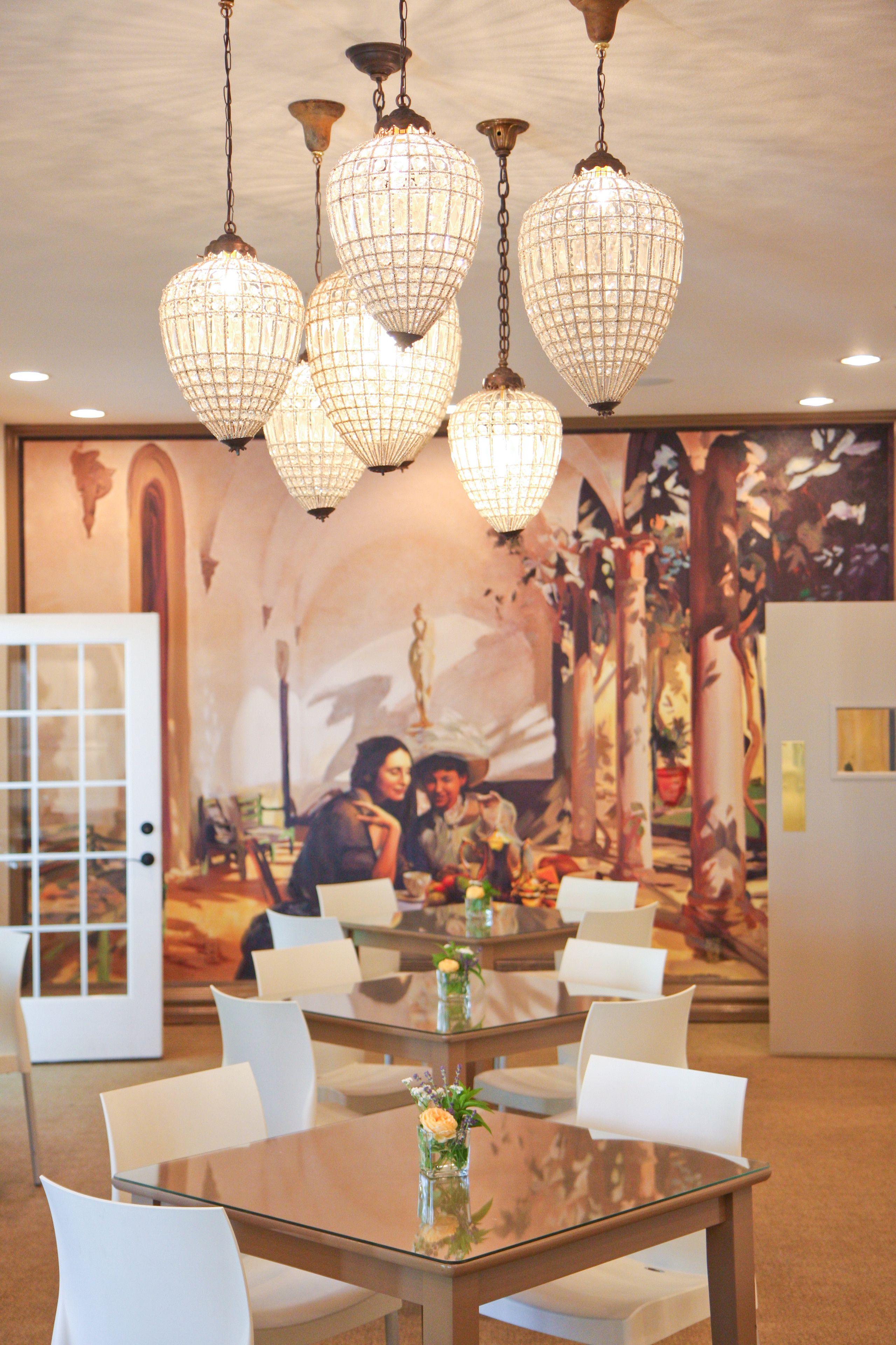 Daily continental breakfast (USD 5 per person)