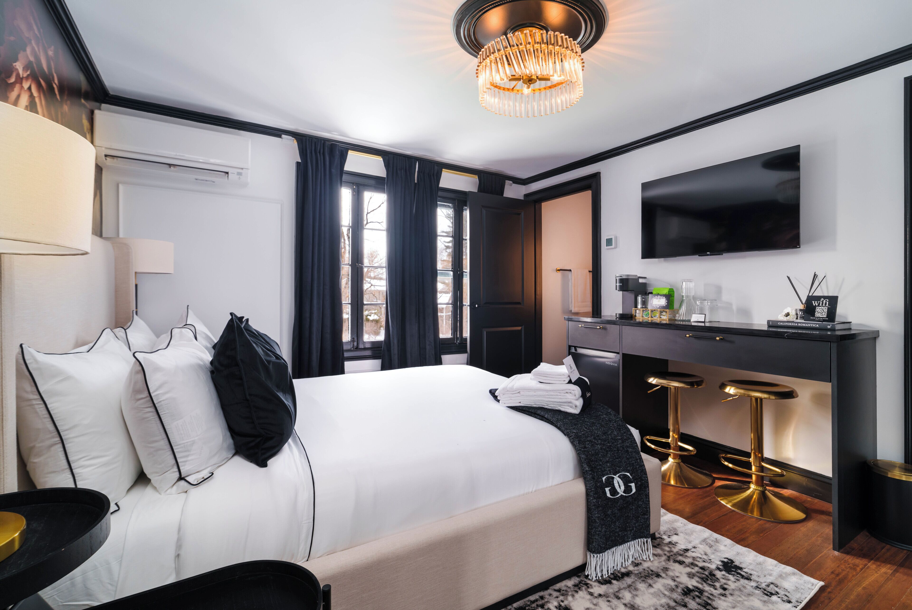 Classic Queen - Room 8 | Premium bedding, down comforters, pillowtop beds, individually decorated