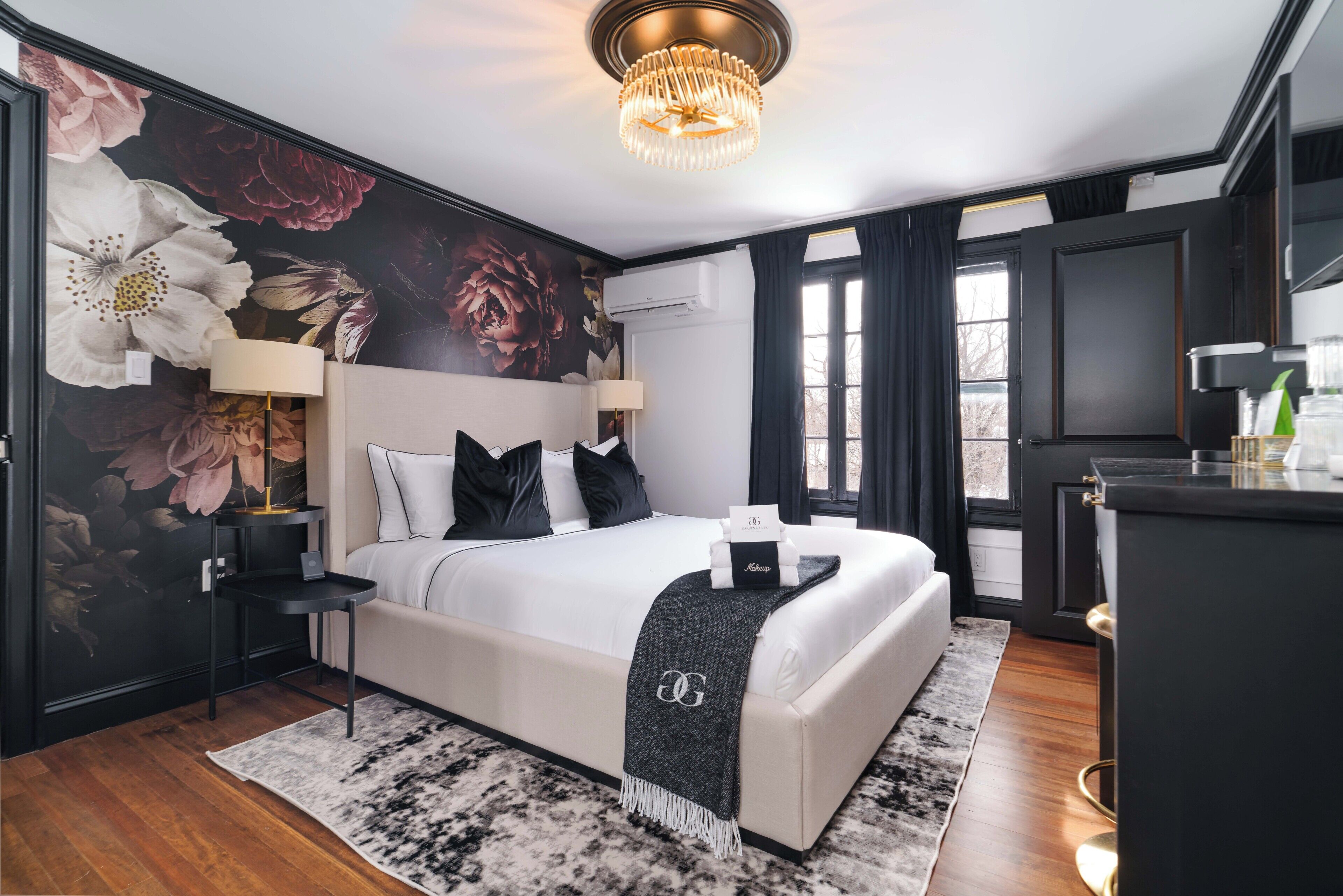 Classic Queen - Room 8 | Premium bedding, down comforters, pillowtop beds, individually decorated