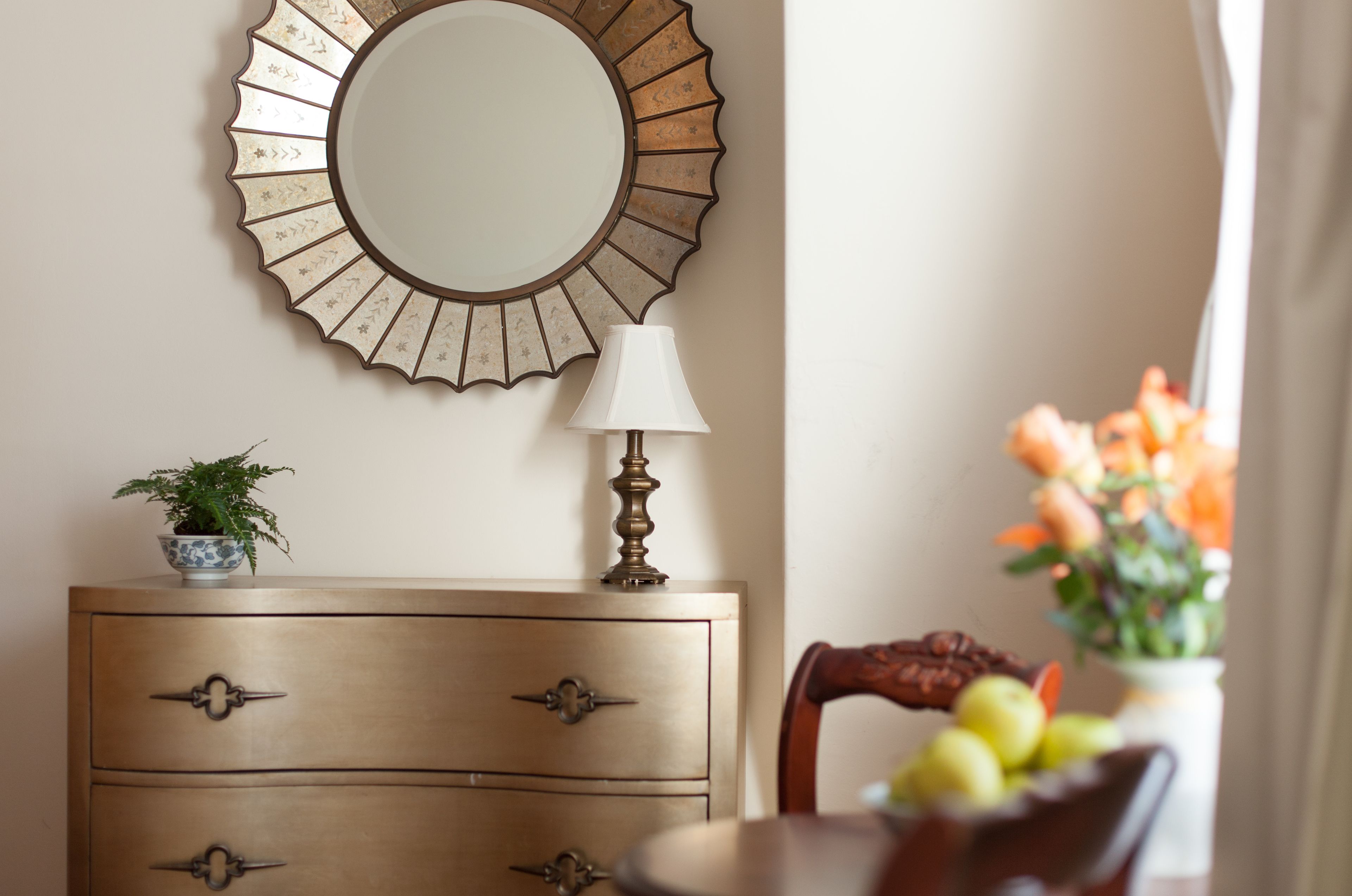 standard room, 1 queen bed, private bathroom (#6) | premium bedding, down duvets, pillow-top beds, individually decorated