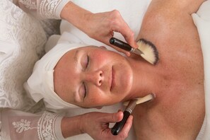 Spa treatment - Garden Gables (Lenox)