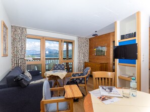 Apartment, 2 Schlafzimmer, Seeblick (Eastside) | Wohnbereich