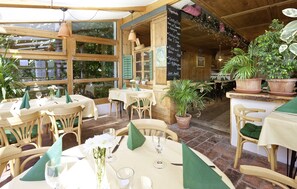 Lunch and dinner served - Appartementhotel Seespitz (Fuessen)