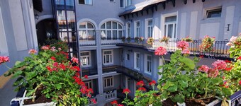 Baross City Hotel