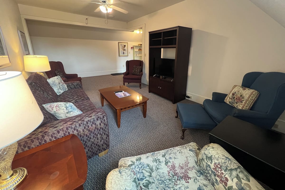 1 chambre, décoration personnalisée, ameublement personnalisé