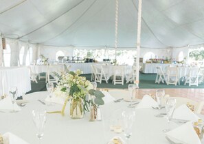 Outdoor wedding area - Echo Lake Inn (Plymouth)
