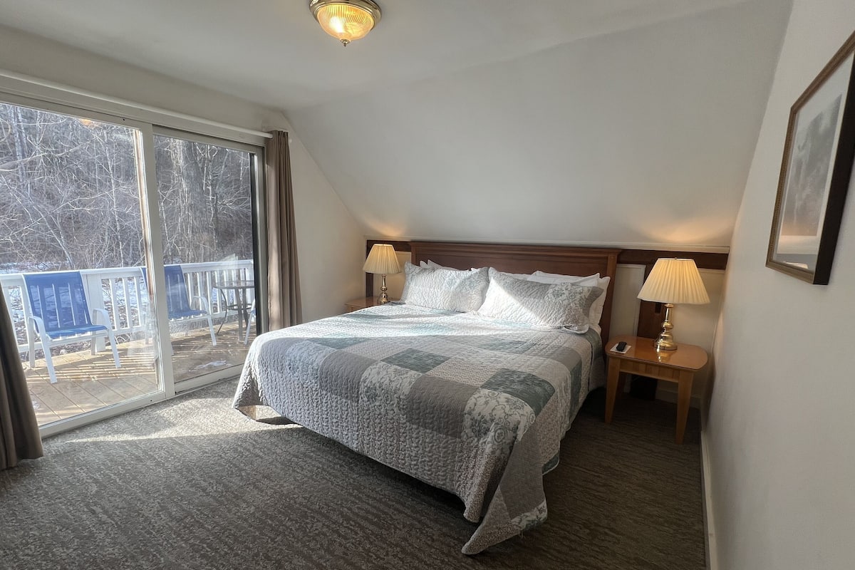 Carriage House | مكواة/لوح كي وواي فاي مجانًا وبديكورات فريدة لكل غرفة