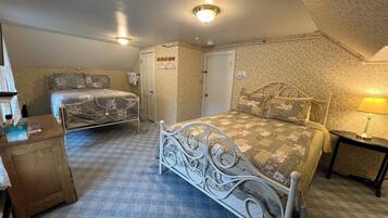 Room (Two Beds Q&F) | 1 bedroom, individually decorated, individually furnished