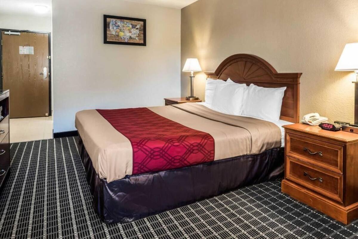 In-room safe, desk, iron/ironing board, rollaway beds