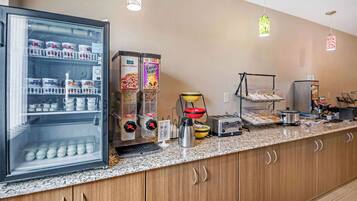 Free daily continental breakfast