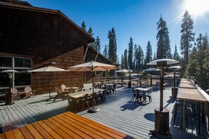 BBQ/picnic area - Wuksachi Lodge (Sequoia National Park)