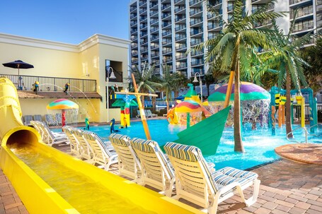 Sea Crest Oceanfront Resort - Image 9