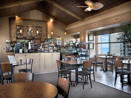 Sea Crest Oceanfront Resort - Image 12