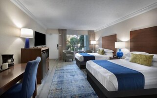 Premium-sengetøj, pengeskab på værelset, mørklægningsgardiner