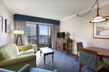 Sea Crest Oceanfront Resort - Image 14