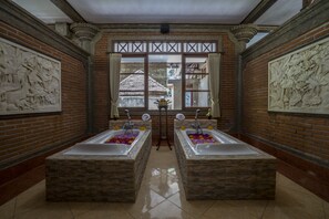 Hot tub, body treatments, hydrotherapy, body wraps, body scrubs, facials