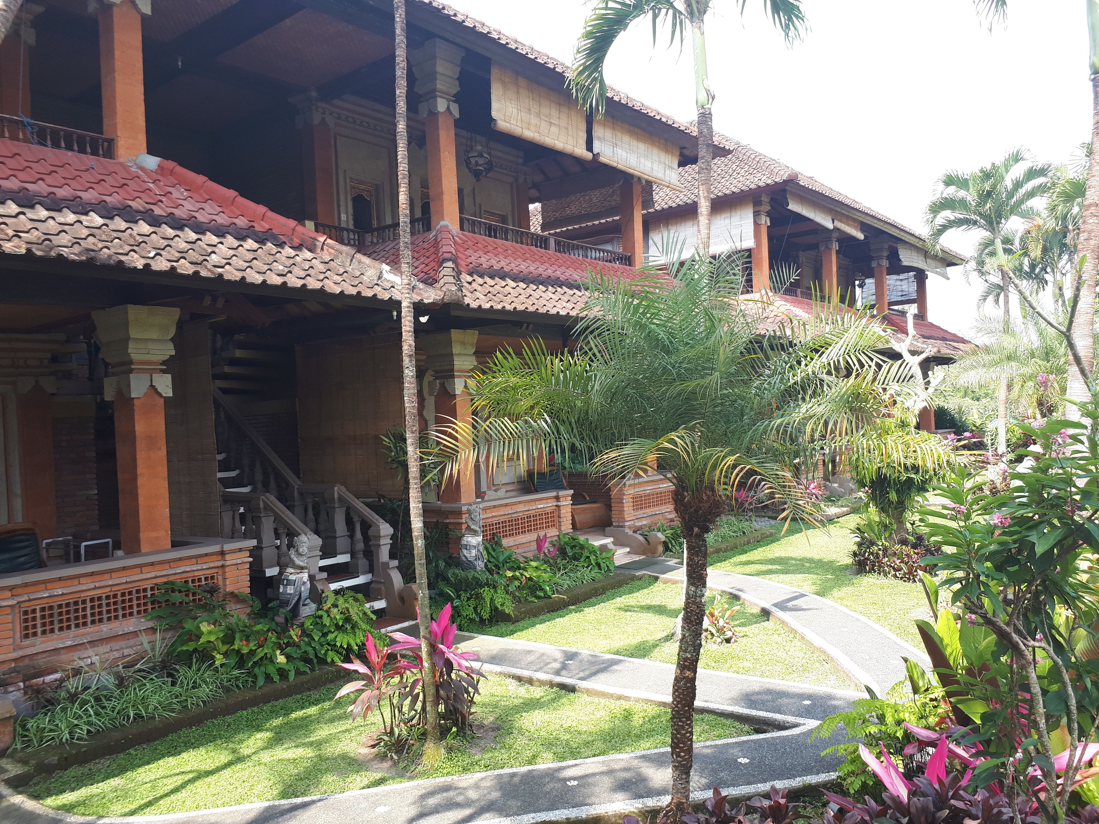 Perincian bahagian luar