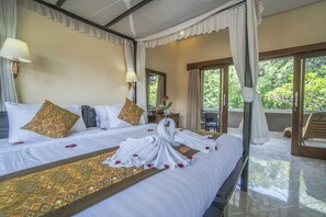 Deluxe Room, 1 Bedroom, Terrace, Garden View | In-room safe, desk, blackout drapes, cribs/infant beds - Cendana Resort & Spa (Ubud)