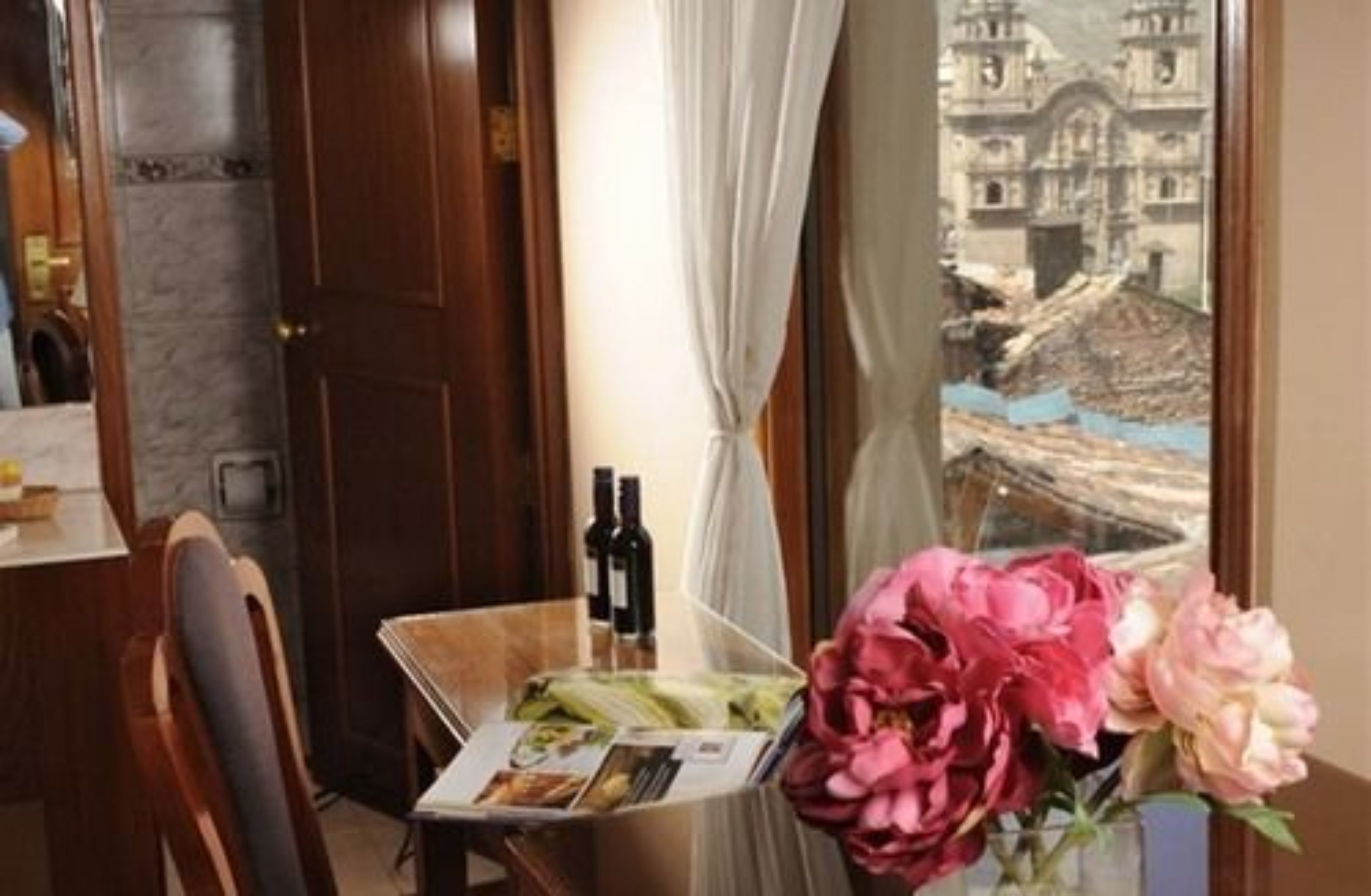 room, private bathroom (simple con vista) | premium bedding, down duvets, pillow-top beds, minibar