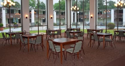 The Landmark Inn