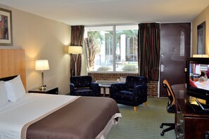 Deluxe Room, 1 King Bed, Pool View (No Pets Allowed) | Desk, soundproofing, iron/ironing board, free WiFi - The Landmark Inn (Hartsville)