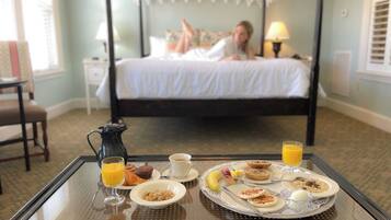 Tägliches inbegriffenes kontinentales Frühstück