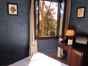 Habitación doble superior, 1 habitación | Vista al cerro
