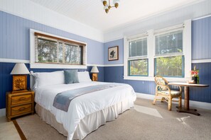 Classic Room, 1 King Bed, Corner (Heritage Room) | 5 bedrooms, individually decorated, individually furnished
