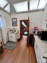 Family Room, Multiple Beds, Garden View | In-room dining